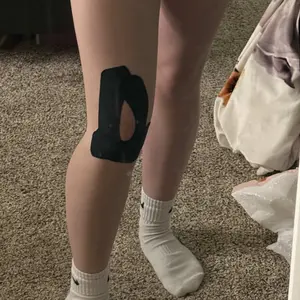 CKeep Precut Kinesiology Tape, 2 Rolls, 40 Strips, Original Cotton, Latex-Free tape for Knee Pain, Injuries & Sprains