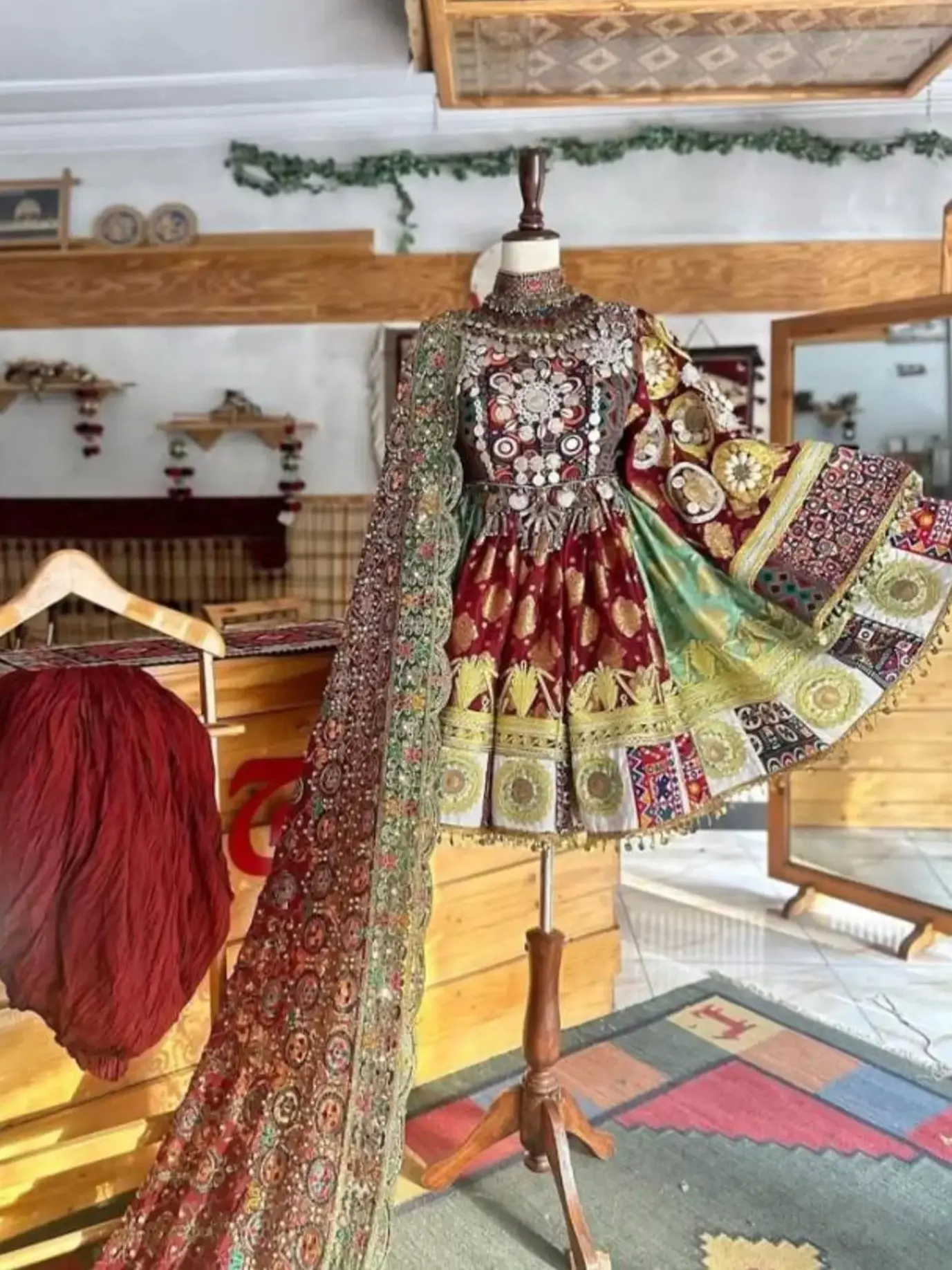 Afghan Wedding Dupatta Scarf | Traditional Embroidered Afghan Chadar for Eid, Nowruz & Cultural Events