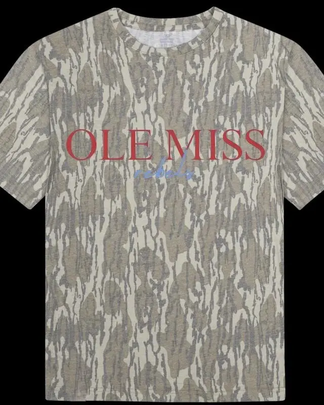 Ole Miss Rebels Camo T-shirt, Short Sleeve Tees For Men And Menswear, Casual And Fashionable For Everyday Wear Top Streetwear, Gift For Hunting & Adventure Fans