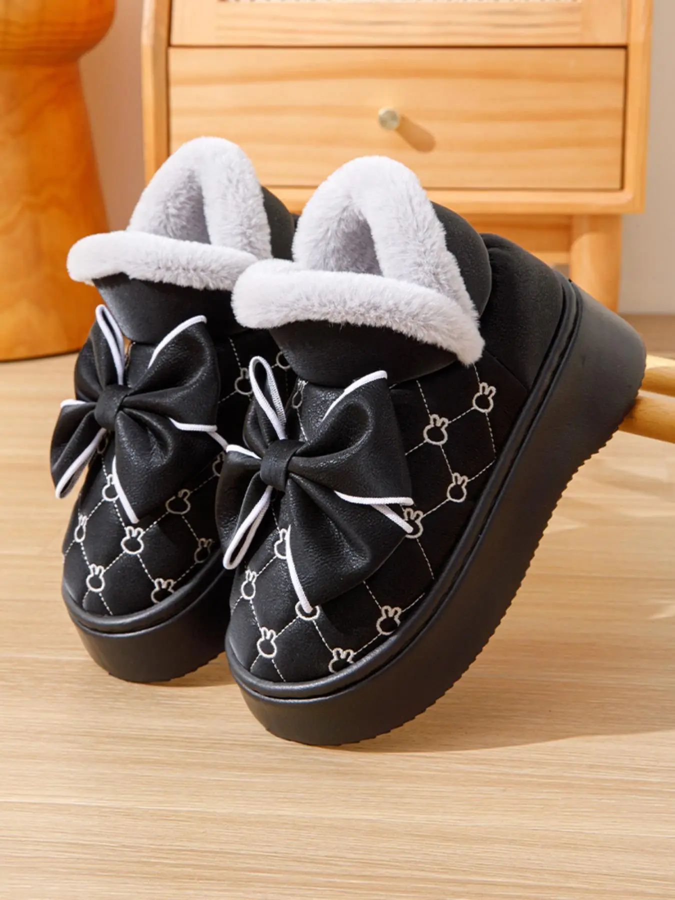 Women's Cute Bowknot Decor Quilted Design Plush Slippers, Casual Soft Comfortable Home Slippers, Warm Slippers for Indoor & Outdoor Use for Fall & Win