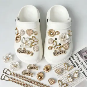 Fashion Letter Decor Clogs Charms Rhinestone Chain & Bowknot Vented Clogs Accessories