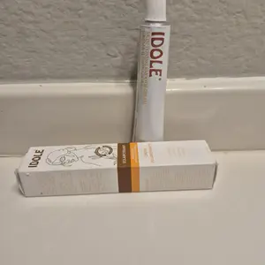 Idole cream for face and body