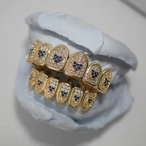 2pcs/set LADORAL Hip Hop Grillz with Synthetic Diamonds - Double Color Blue & Clear Synthetic Zircon ​   Accents, Golden-Tone Braces for Men & Women, Funky Style Dental Jewelry, Hip Hop Grillz, Sleek Metallic Finish, Durable Jewelry