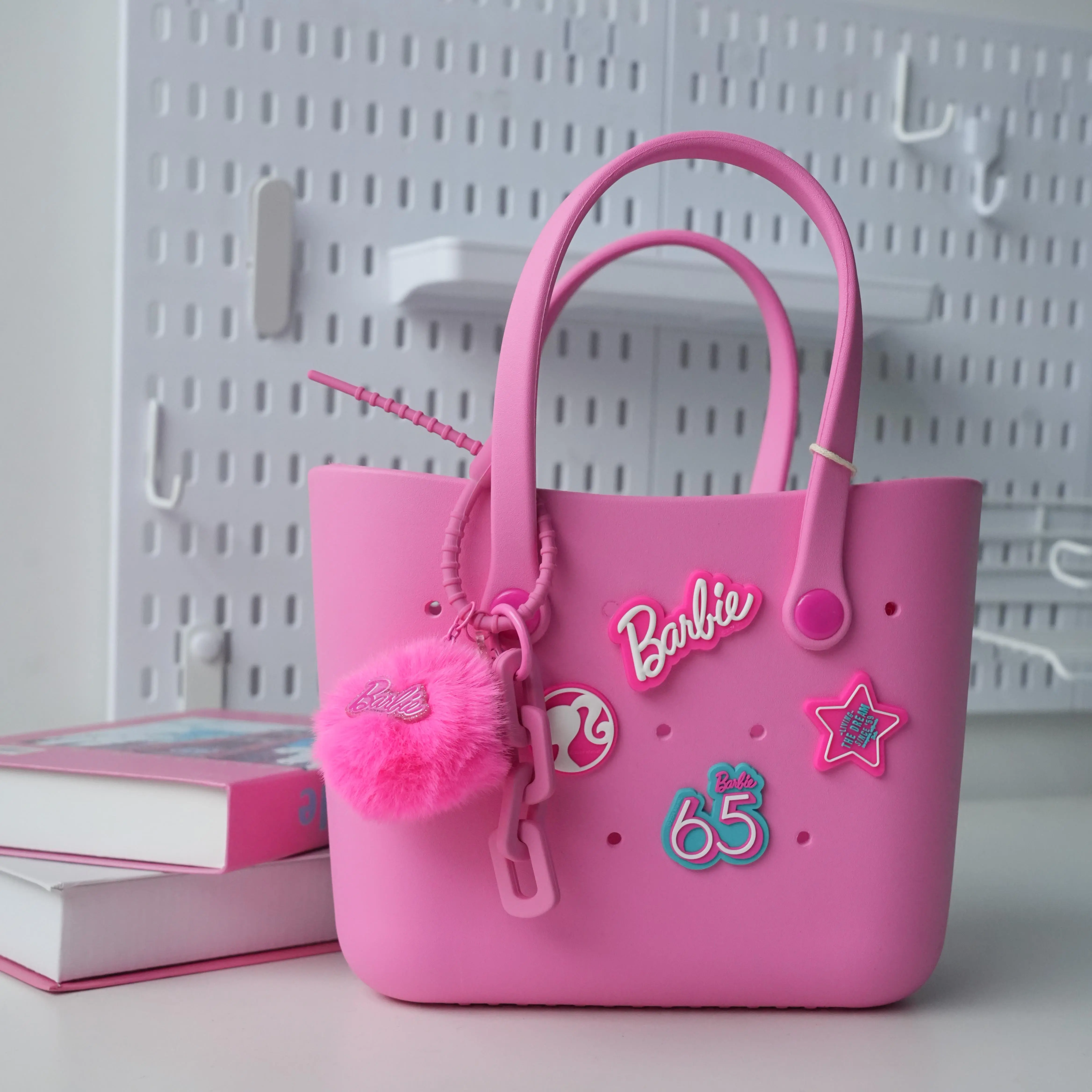 pink bag+pink charm