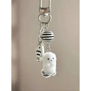 Cute Cartoon Sea Otter Design Keychain, Cute Keychain for Women & Men, Fashion Accessories for Daily Use, Trendy All-match & Exquisite Keychain for Birthday Gift, Cute Soft Keychains