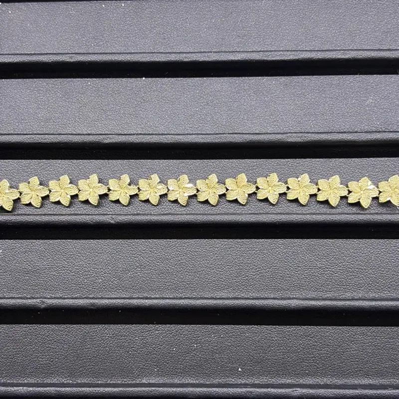 14k SOLID gold hibiscus flower bracelet 7” long