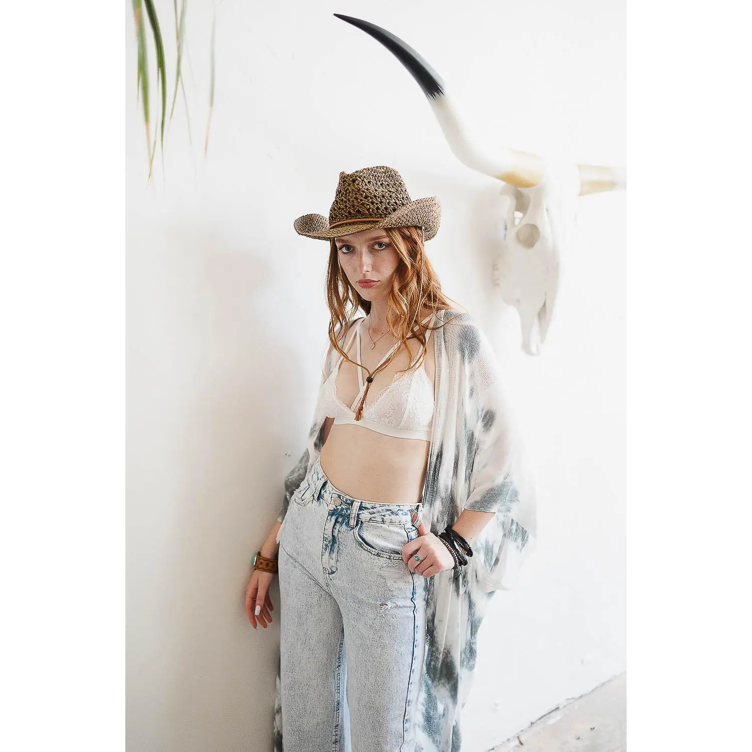 Summer Tie-Dye Kimono - Lightweight Womenswear Coat in Orange & White, Ideal for Festivals and Casual Outings