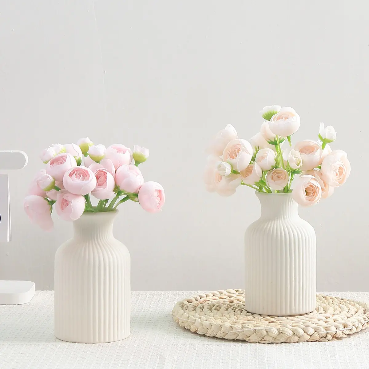 Vertical Striped Ceramic Vase, Decorative Flower Vase, Decorative Flower Vessel, Water Culture Fresh Flowers, Dry Flower Insert, Home Decor for Desk Entryway, Enhance Atmosphere