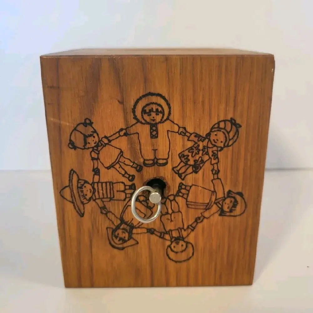 Toystalgia 1979 Wooden Decor Piggy Bank, Music-Enabled Home Decor Accent