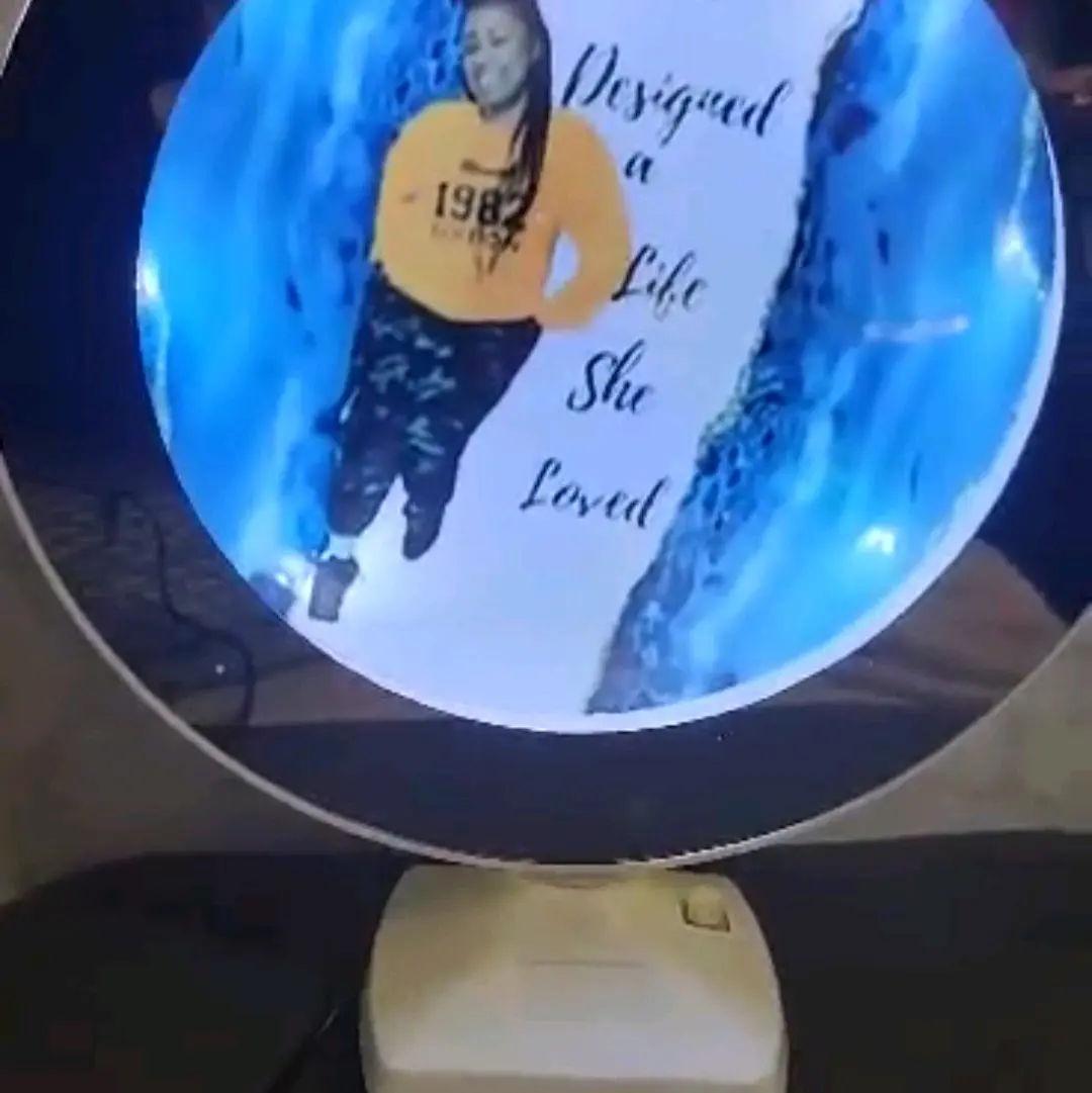 Magic Mirror With a customizable image/logo