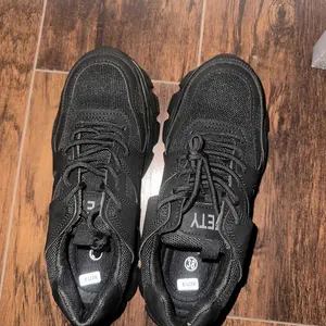 Women's Fashion Letter Pattern Low Top Safety Shoes, Lightweight Work Shoes, Work Safety Sneakers, Anti-slip Anti-smashing Anti-puncture Wear-resistant Work Shoes