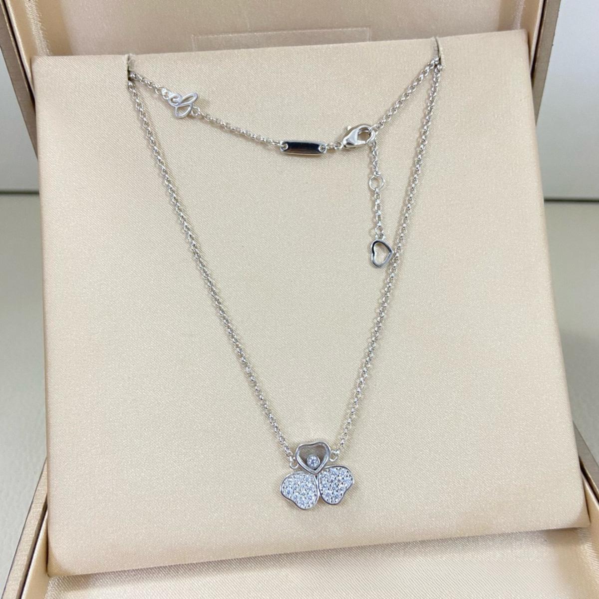 High Quality Lucky Clover Heart Necklace Effortless French Chic For Everyday Woman Party Gift