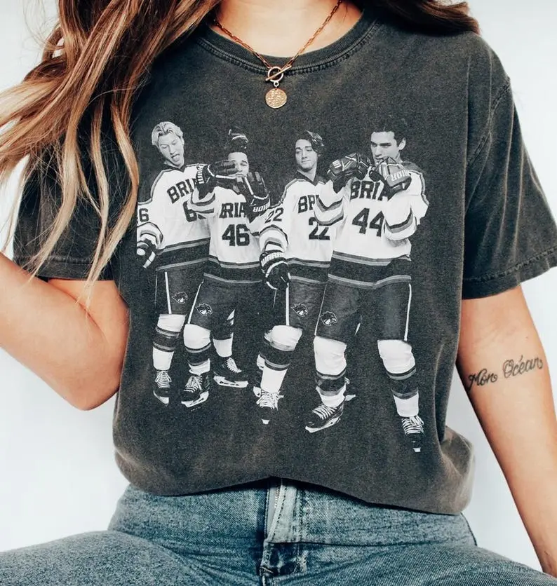 Briar U Hockey Shirt, Off-Campus Crewneck, Hockey Romance Shirt, Campus Hockey, University Hockey tee