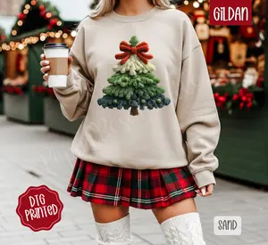 Coquette Faux Yarn Christmas Tree Sweatshirt, Trendy Women's Holiday Crewneck