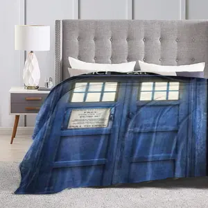 Super Soft <Doctor Who> TARDIS Printed Flannel Blanket - Comfortable, Plush Polyester Sofa and Bed Blanket, Suitable for All Seasons, Modern Geometric Design, Machine Washable, Perfect for Home and Travel, Unique Gift for Fans