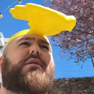 Fun prank toys,Novelty Palm Sun Visor Hat Funny Hand Shape Headband, Summer Outdoor UV Protection Sun Hat, Trending Hot Item Handmade Grape Crystal Mochi Set Cute Toothed Plush Stress Relief Glutinous Rice Cake Vibrant Tool Cat Ear Plushie Mystery Box