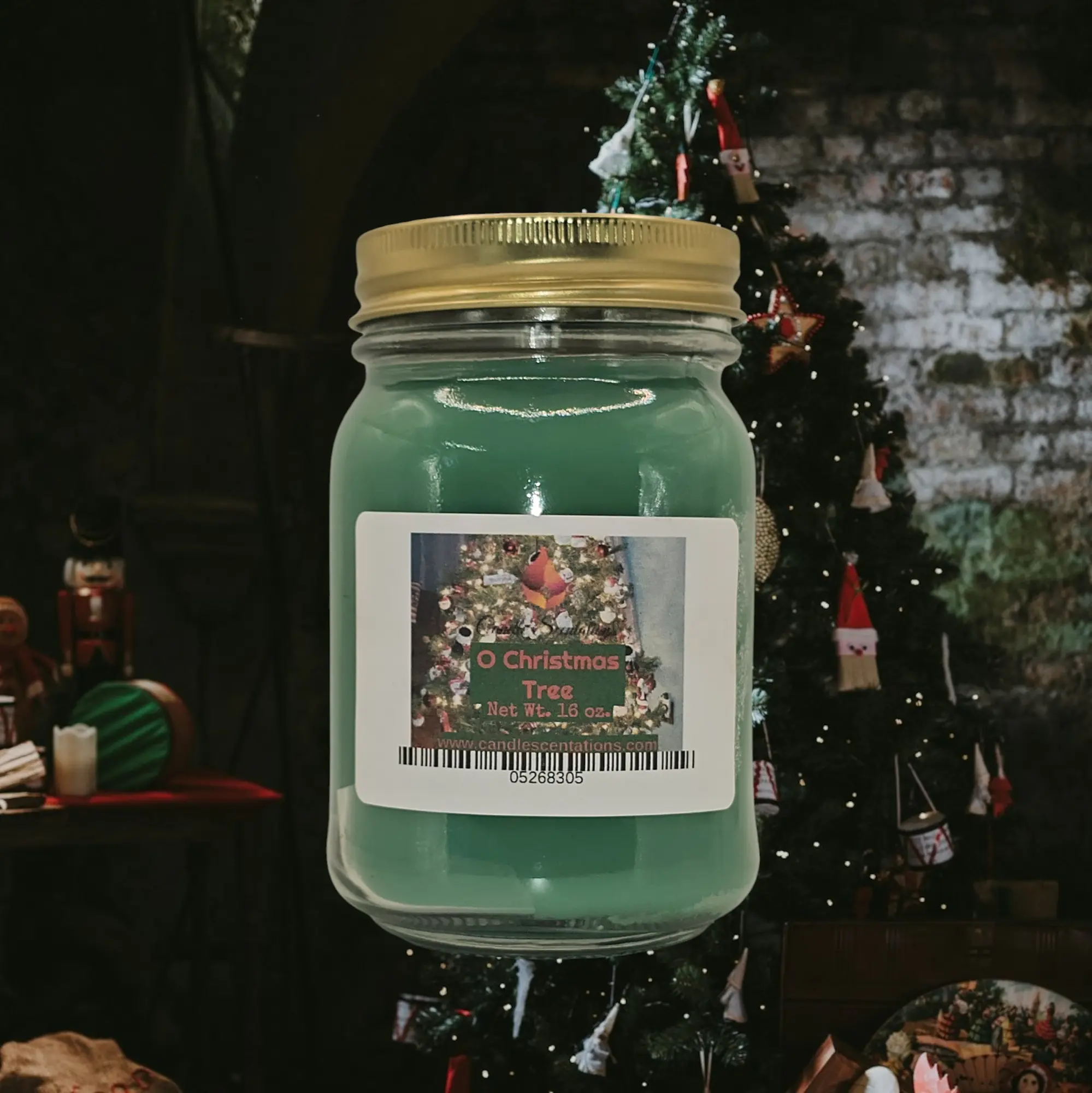 O Christmas Tree 16 oz Candle with Vanilla Fragrance - Decorative Scented Candle for Aroma and Freshener
