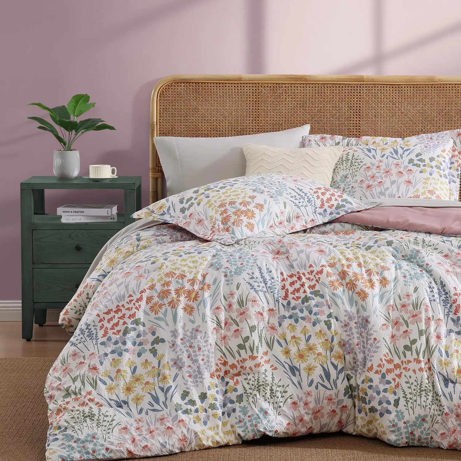 King Size Seersucker Comforter - 240gsm Polyester Down Alternative, Soft Vivid Farmhouse Blush Pink Floral Leaf Pattern, Advanced Crafting Technology, Double-Sided, Durable, 102"X90" Bedding, Machine Washable