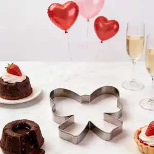 1pc Stainless Steel Bow Cookie Cutter - Durable Baking Tool with Cutting & Decorative Bow Shape Suitable for Creative Baking, Perfect for Valentine's Day, Mother's Day, Wedding, Parties - Ideal for, Pastes, Doughs