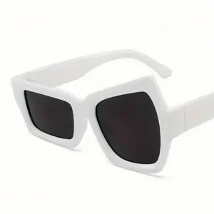 Innovative Party Glasses for Boys and Girls, Asymmetric Fashion Eyewear, Holiday Street Dance Pool Party Costume Decorations, Ideal Gift Choice