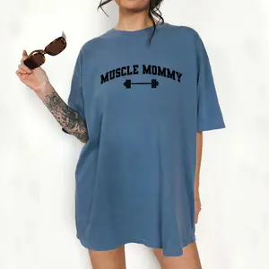 Muscle Mommy Tee, Muscle Mom Graphic Tee Women, Weightlifting Mom Unhinged Shirts For Women, Gym Lover Shirts For Mom, Women Outfit, Mother's Day Gifts, Women's Tops, Womenswear, Cotton Fabric Relaxed Fit Chic Style