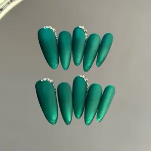 02001Emerald Elegance Long Teardrop Gem Green Wearable Nails for Nail Art & Nail Care Press On Nails