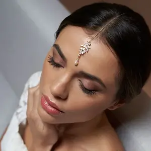JEWEL4U - Fashion Women Pearl Forehead Chain Headband Jewelry Wedding  Pendant Leaf Head Chain Festival Gift