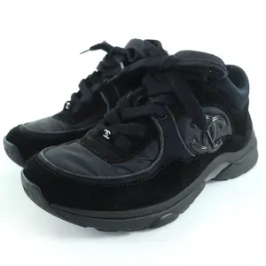 Pre-owned CHANEL Suede  Small Leather Goods COCO Mark Leather Sneakers