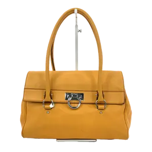 Pre-owned SALVATORE FERRAGAMO Leather Shoulder Bags 12.99'' R2589 Shoulder Bag T26180613492 0604 T5 Betsy