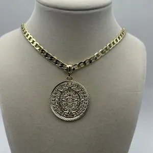 Calendario Azteca gold plated accessories