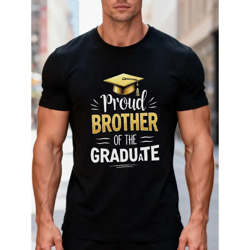 Menswear Short-Sleeve Graphic T-Shirt - Men's 100% Cotton Graduation Casual T-Shirt with "Proud Brother of the Graduate" Print & Cap, Round Neck, Brother Gift for Graduation Ceremonies, Photo Sessions