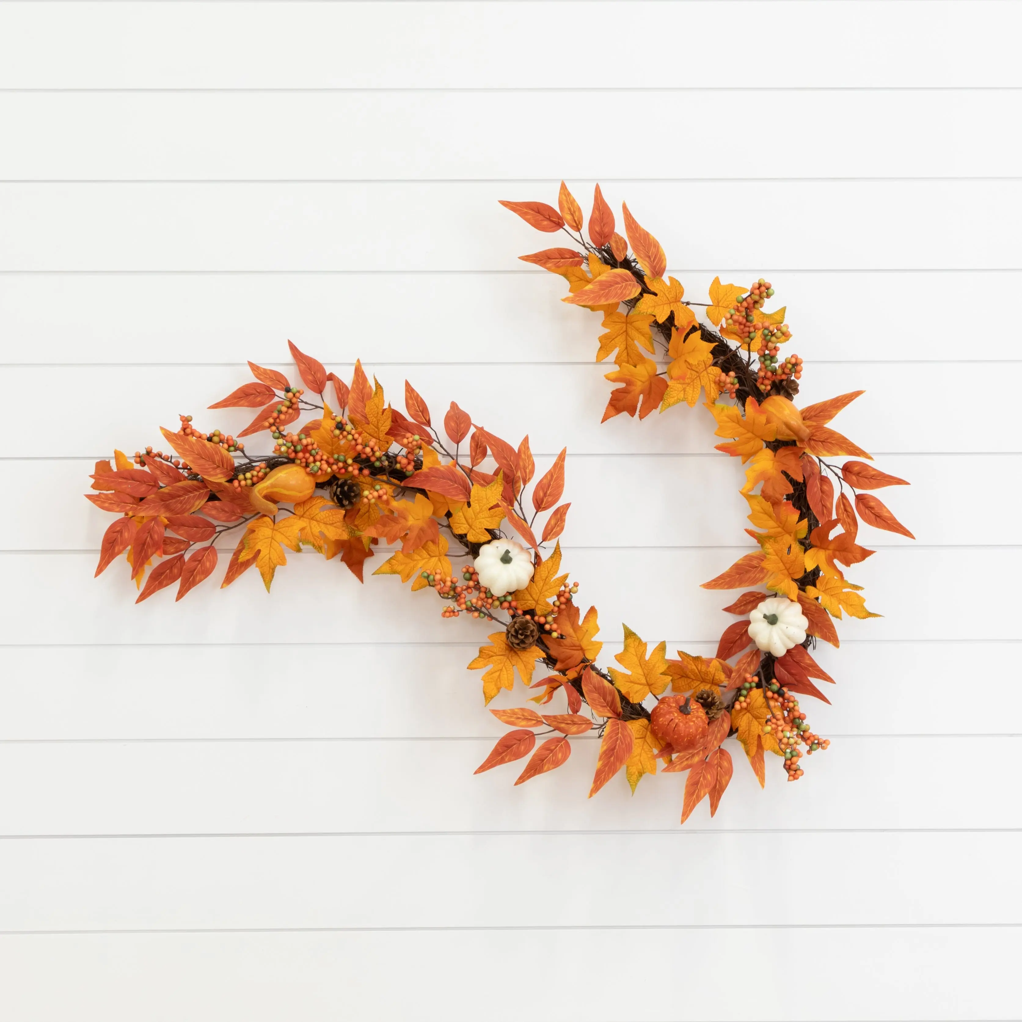 6ft Nature-Inspired Synthetic Autumn Garland Decor Set - Assorted Maple Faux Leaves, Pumpkins, Gourds, Berries, Artificial Pine Cones for Indoors Entry Way, Garlands & Swags Party Decorations, Faux Leaves Wreaths, Garlands & Swags, Artificial Pine Cones W