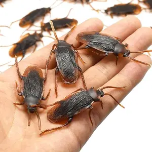 Prank Fake Roaches Model Simulation Rubber Cockroach Roach Bug Toy Funny Trick Joke Toys Plastic Bugs (10PCS)