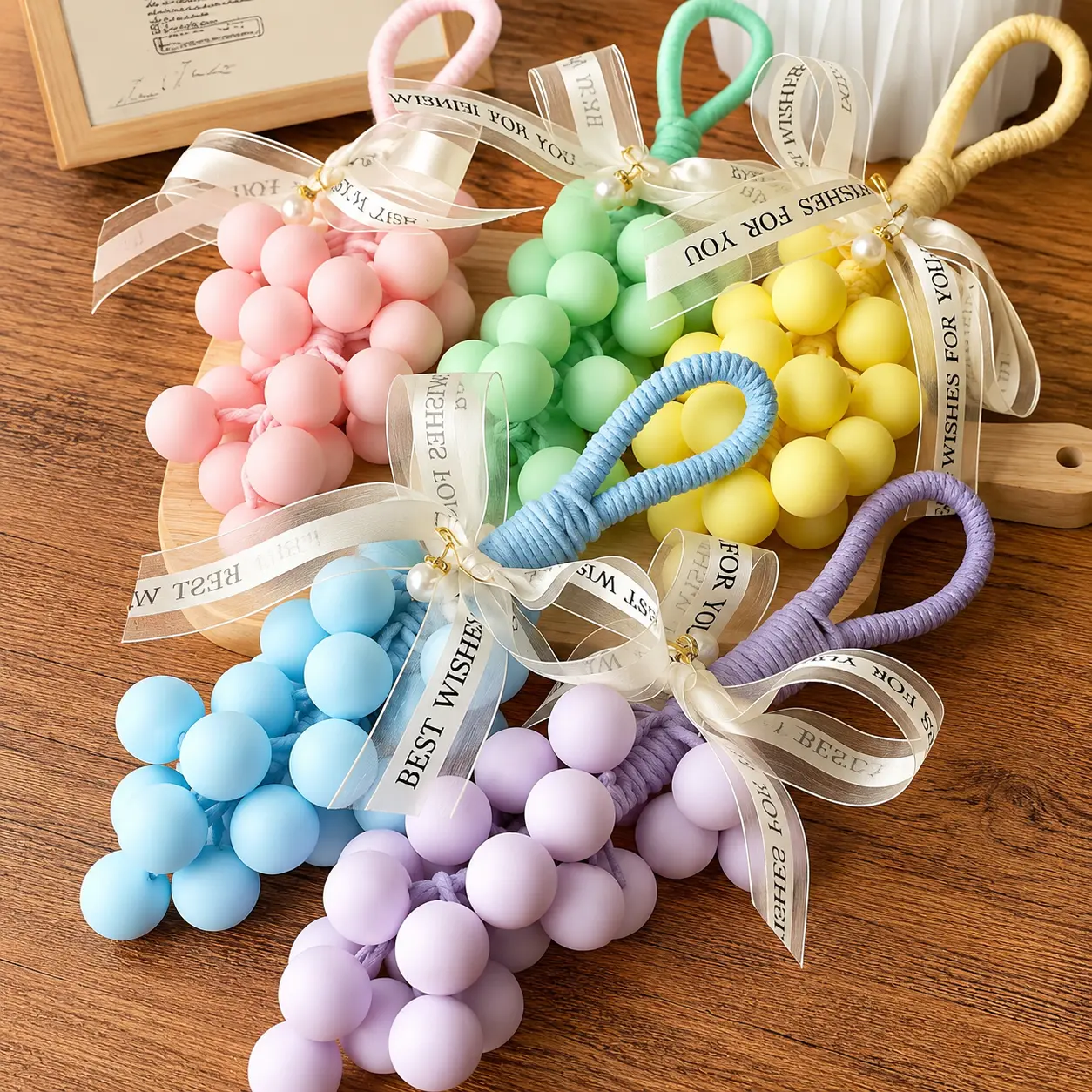 350g Handmade Fresh Grape Cluster Soap with Natural Plant Oils, Gentle Cleansing Moisturizes Body Wash, Fun Hanging Design, Bath & Shower Essential, Body Care Gift