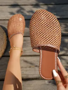 Women's Summer New Woven Backless Mules, Straw Flat Outdoor Slippers, PU Leather Medium Width, Rubber Sole, All over Print Design Footwear