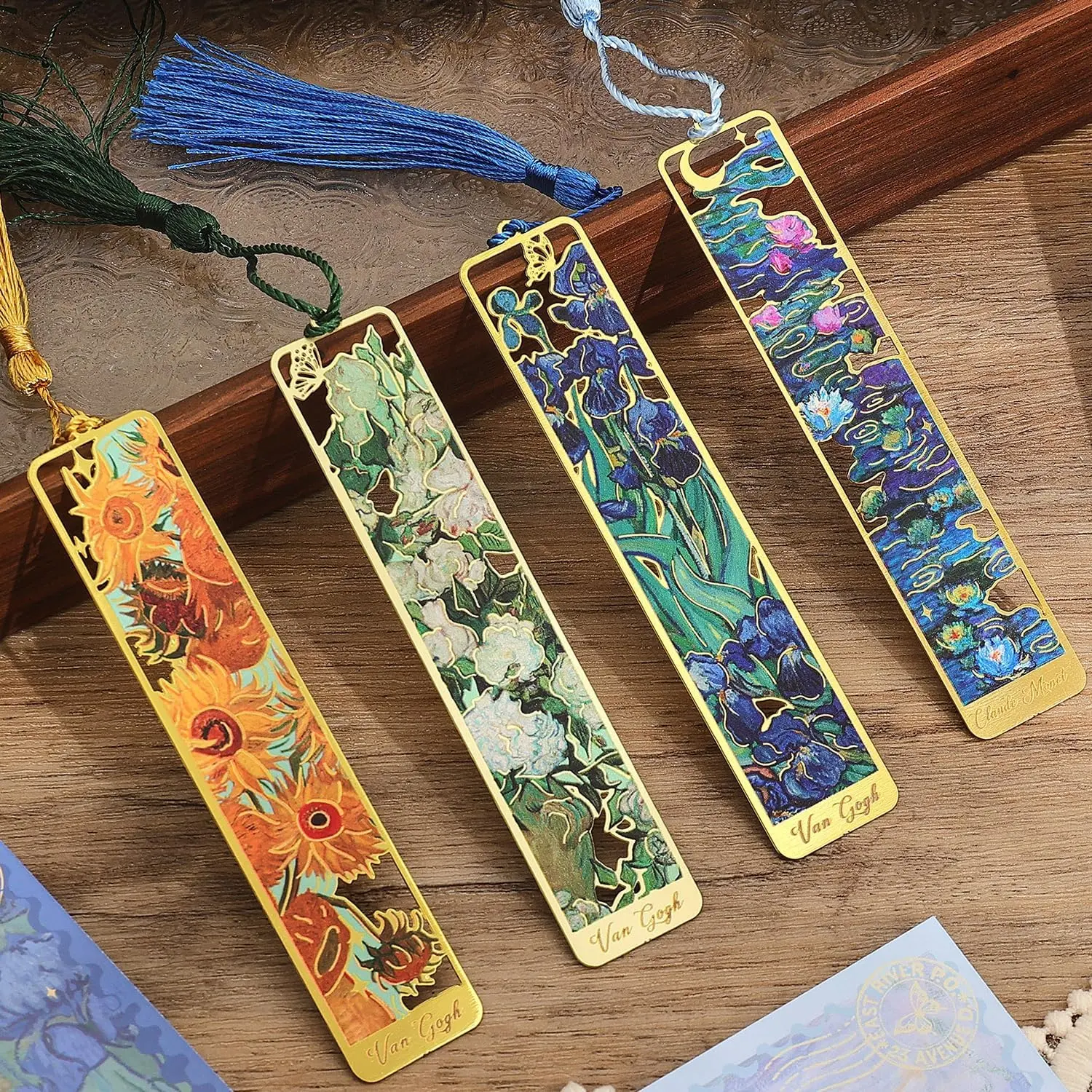 Set of 4 Metal Bookmarks with Tassels, Oil Painting Design, Book Accessories, Perfect for Readers, Writers, Students, Home Decor Gifts