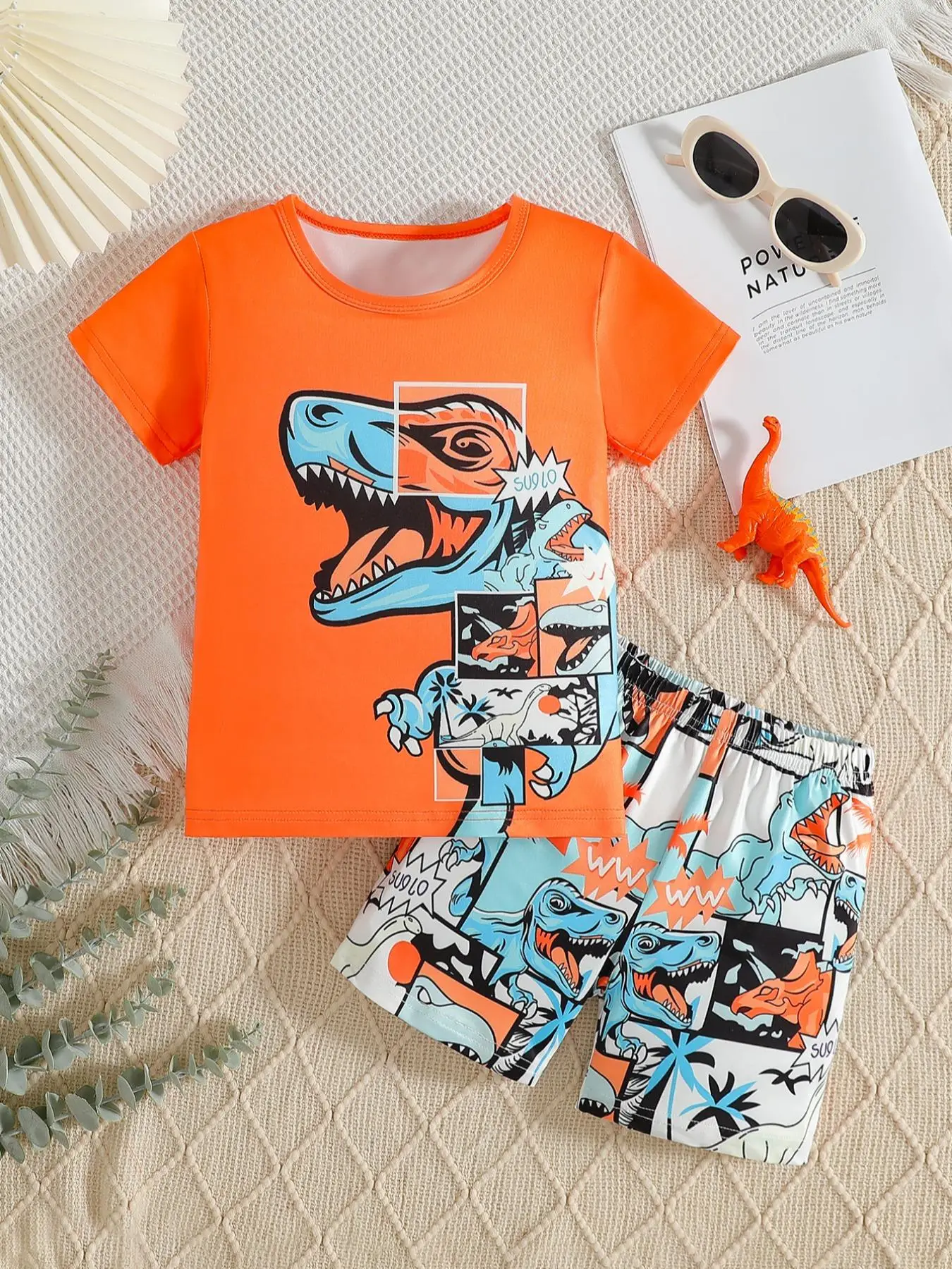 Two-Piece Set Boy's Dinosaur Print Short Sleeve Tee & Shorts, Casual Round Neck T-shirt & Shorts, Summer Outfits Clothes for Kids