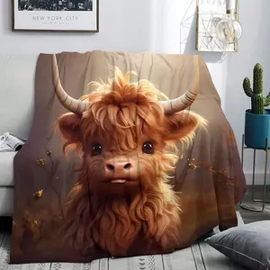 1pc Highland Cow Print Flannel Blanket - Soft Light -Friendly All-Season Cozy Throw, Cute Scottish Cow Design With Brown & Tartan Pattern, Multi-Use Bed, Sofa, Travel & Home Decor, Washable Durable Quilted Bedspread