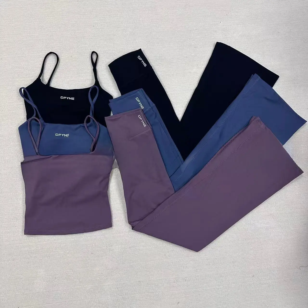 DFYNE Female Brushed Yoga Tank Top - Sleeveless Shirt, Strappy Back Sports Bra with Built-in Pads, Fitted Cut, All Seasons for Gym & Running