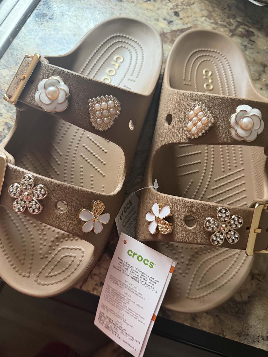 Item: Sepia, Womens 11, 1