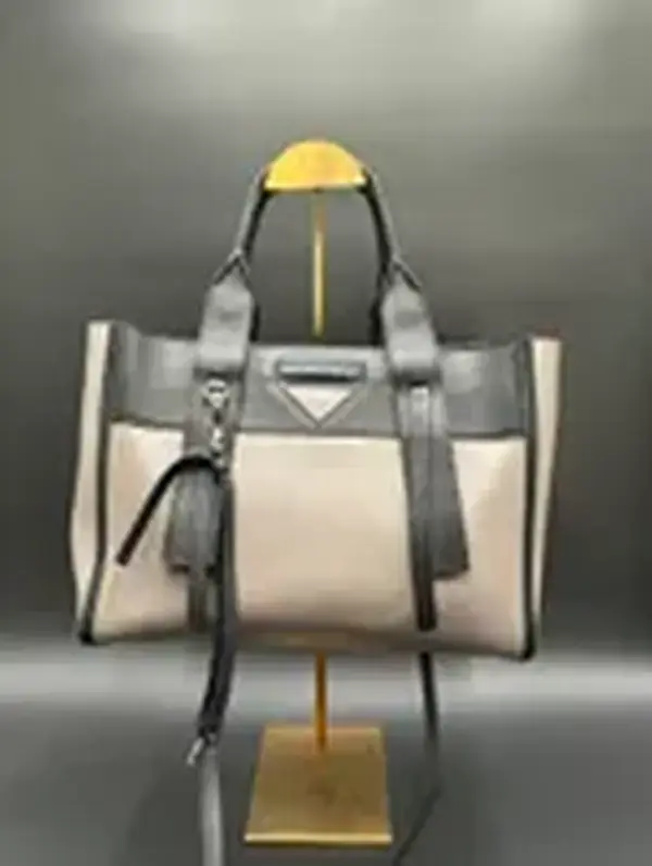 Pre-owned PRADA Leather Luxury Bags & Accessories Ouverture Tote bag, Taupe/Black Date Code: 117A. Entrupy ID: 926WBQV.