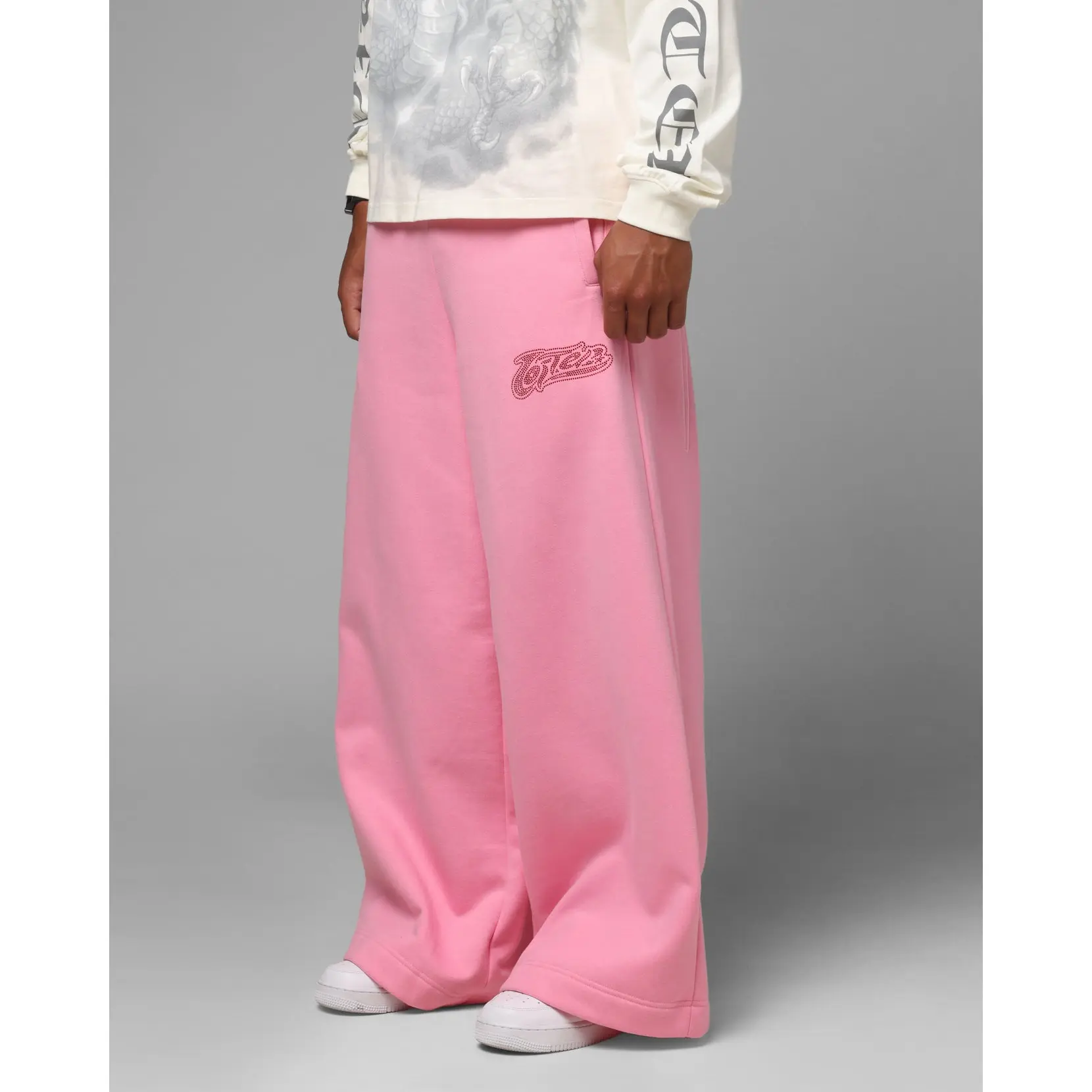 Loiter Weezy Ultra Wide Sweatpants Pink