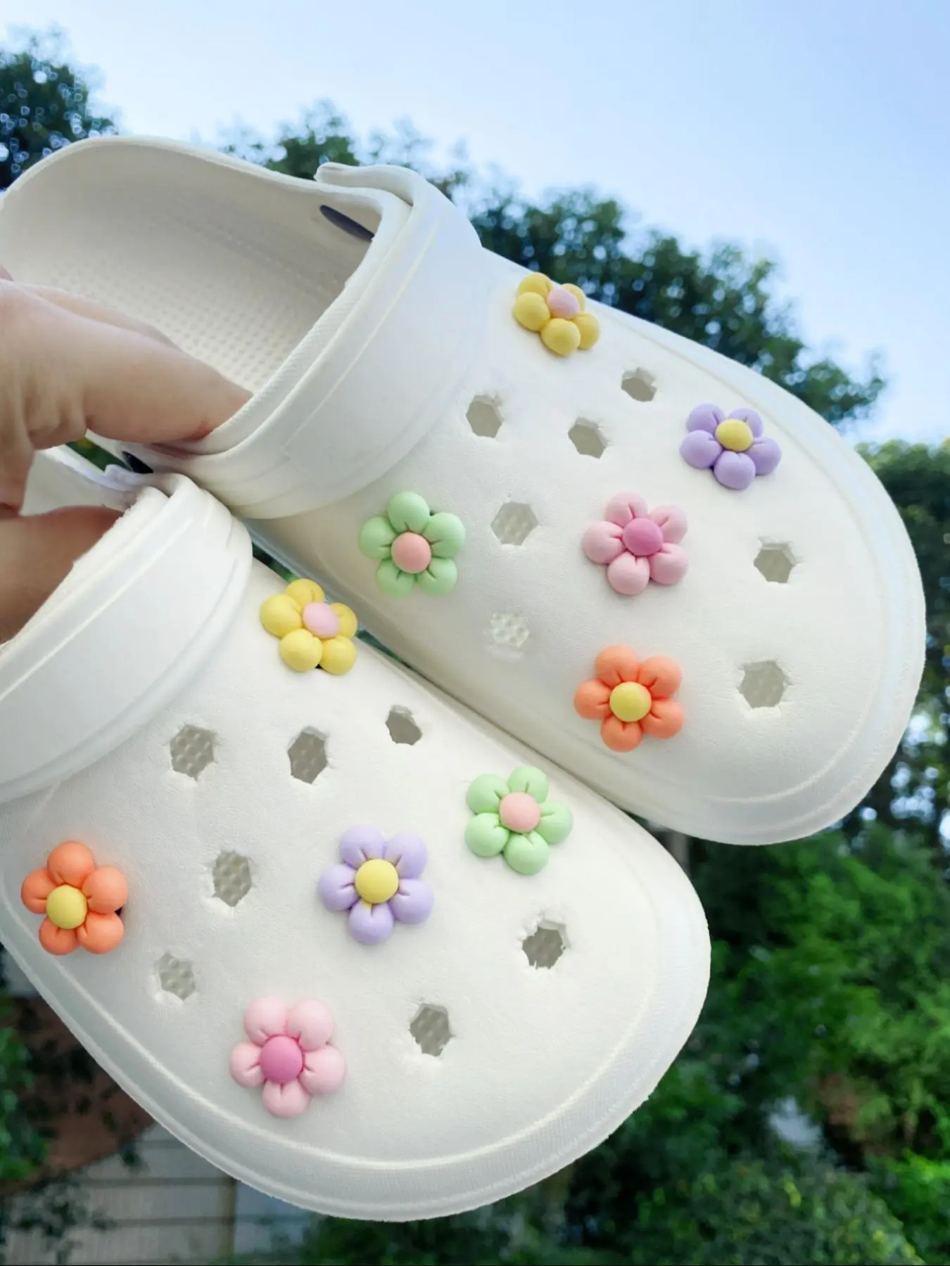 Cute Flower Design Shoe Decoration, Fashionable Shoes Decorations for Clogs, Shoes Accessories for Women & Girls, Flower Charms, Cute Embellishments, Floral Design, Flower Motifs, Footwear Accessories, Decorative Shoe Accessories, Shoe Embellishment Set