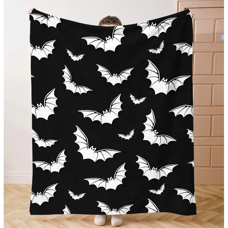 Bat Pattern Blanket, 1 Count Soft Comfortable Throw Blanket, Cool Bedroom Bedding Blankets, Napping Blanket for Home Office Camping, Halloween