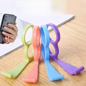10 PCS Office Desktop Supplies -Multifunctional Online Class Learning Dvice -  Reading Stand Creative Finger Ring Phone Holder Lazy Person Multifunctional Phone Holder (Color Random)