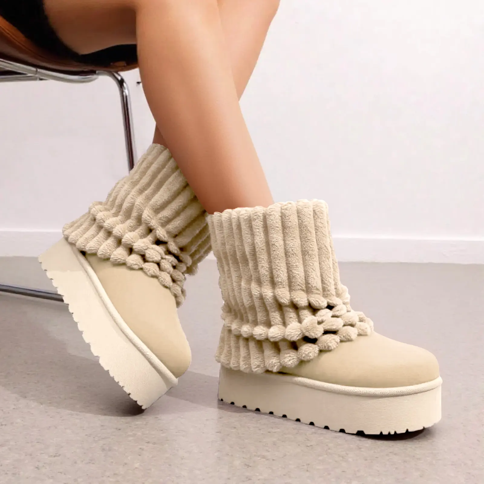 Women’s Luxury Suede Leather Winter Boots – Thick Platform Warm Snow Boots, Soft Cozy Lining, Fashionable & Comfortable Cold Weather Boots