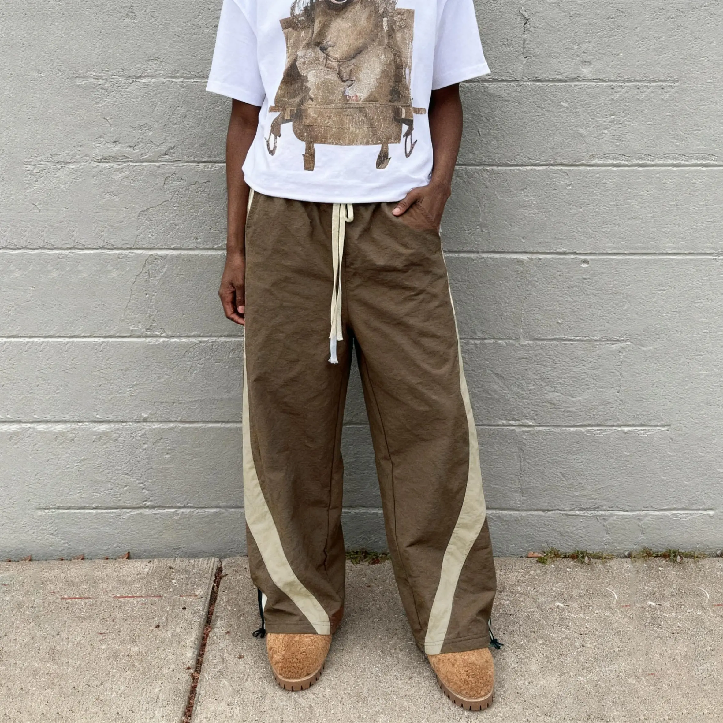 inflation Men's Streetwear Pants, American Style Woven Patchwork Casual Comfy Trouser, Beige Loose-Fit with Elastic Drawstring, Men's Pants