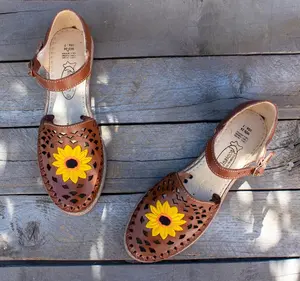WOMENS MEXICAN SANDALS leather Sunflower embroidered shoe huarache