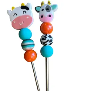Ami Sticks Cows head- Ideal for Crochet & Knitting Projects - Includes Two Sticks for Easy Multi-Project Work