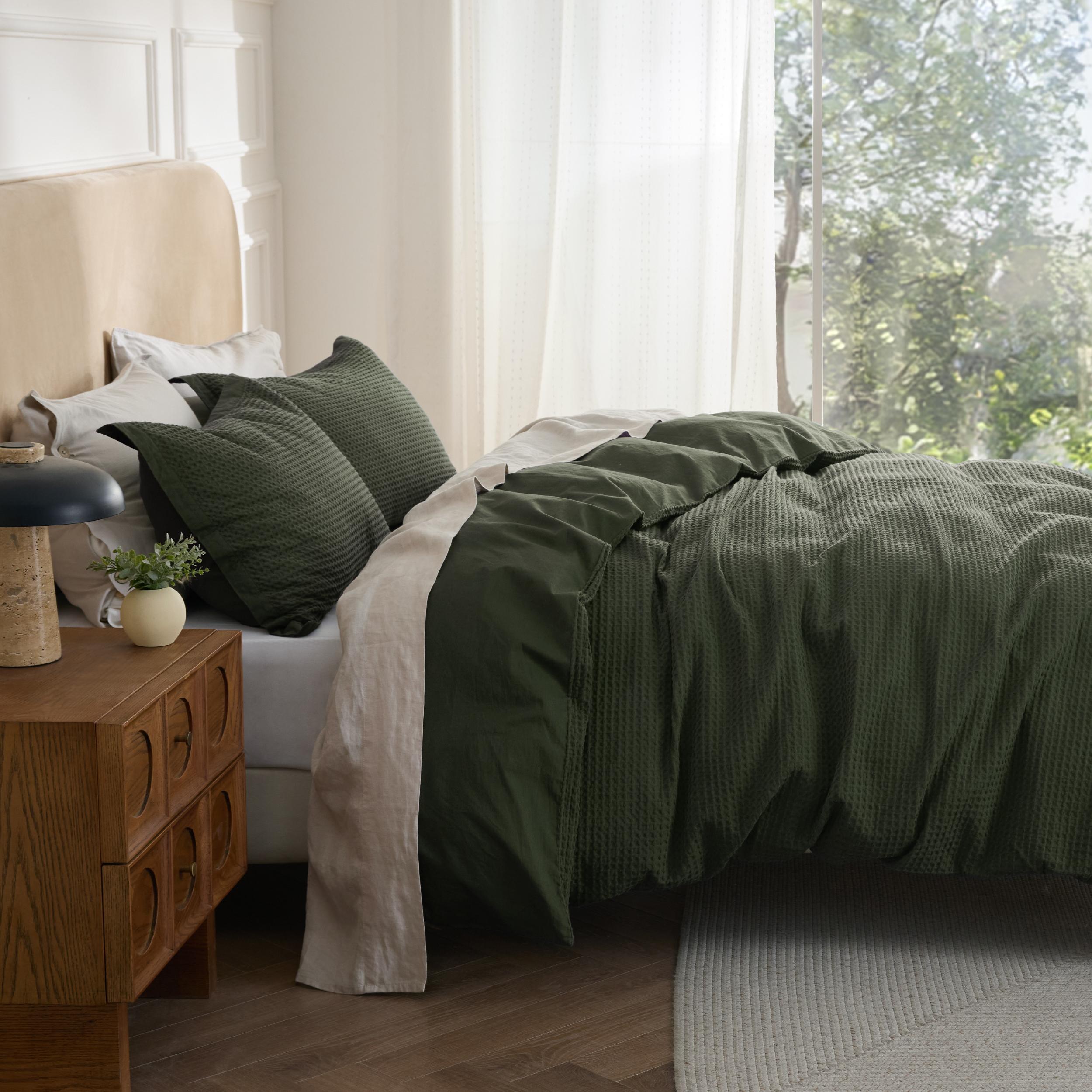 Bedsure Cotton Duvet Cover Set,Moody Color, 100% Cotton Waffle Weave Duvet Cover, Pure Woven Breathable Bedding Set for All Season, 3 Pieces Bedsure Cotton Duvet Cover Set,Moody Color, 100% Cotton Waffle Weave Duvet Cover, Pure Woven Breathable Bedding Set for All Season, 3 Pieces